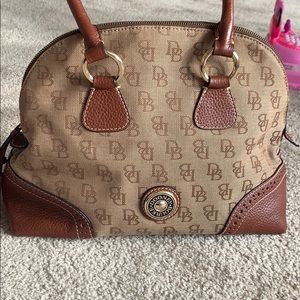 Dooney & Bourke